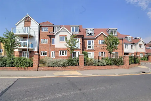 Broomstick Hall Road, Waltham Abbey, EN9, photo 1