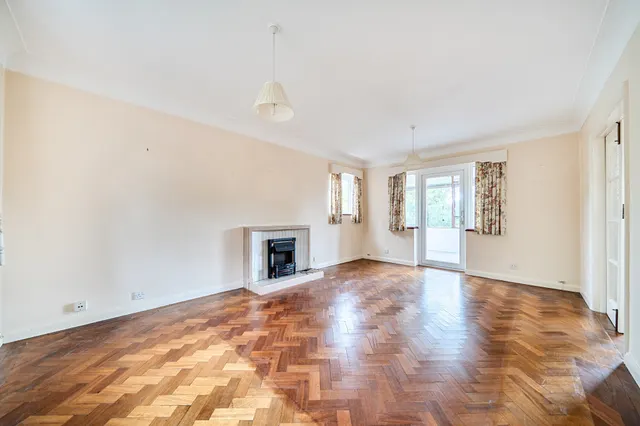 Photo 3 — Park Lane, Reigate, RH2