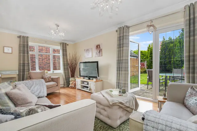 Saunderton Close, Haydock, WA11, photo 2