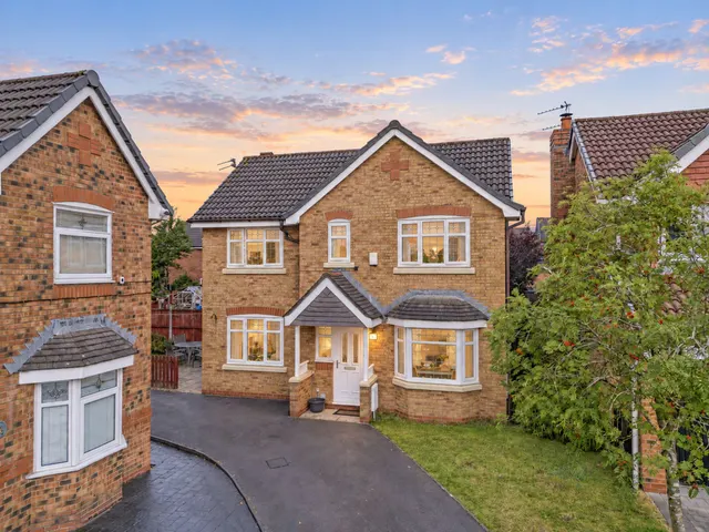 Saunderton Close, Haydock, WA11, photo 1