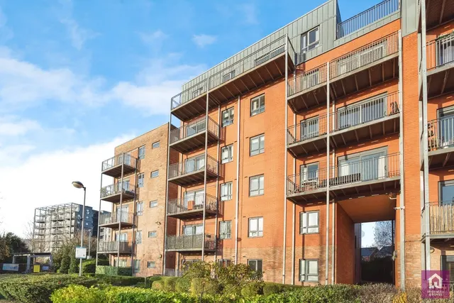 The Waterfront, Openshaw, M11, photo 3