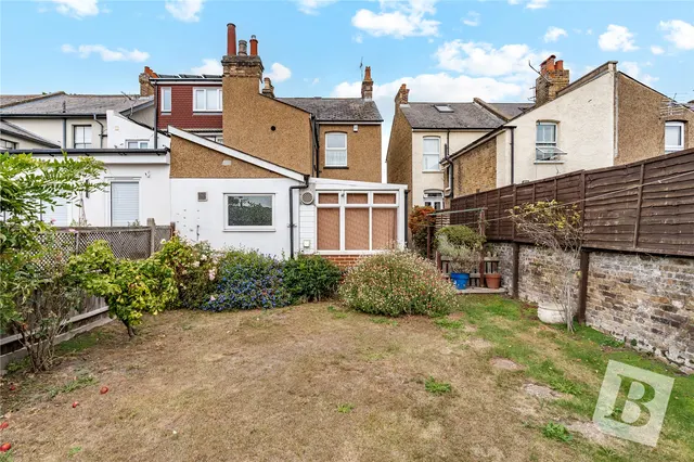 Photo 3 — Whitehill Road, Gravesend, Kent, DA12