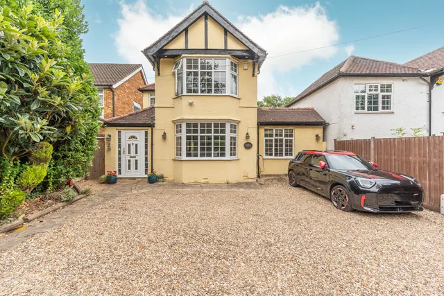 Newbridge, Brookshill, Harrow, photo 1