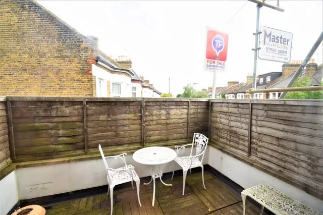 Hadyn Park Road, W12, photo 3