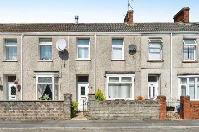 Richard Street, Llanelli, SA15, photo 1