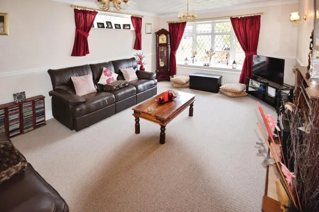 Park Avenue, Skegness, PE25, photo 2