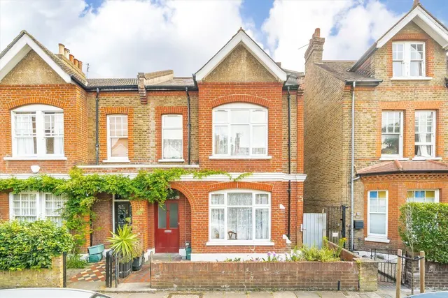 Disraeli Road, W5, photo 1