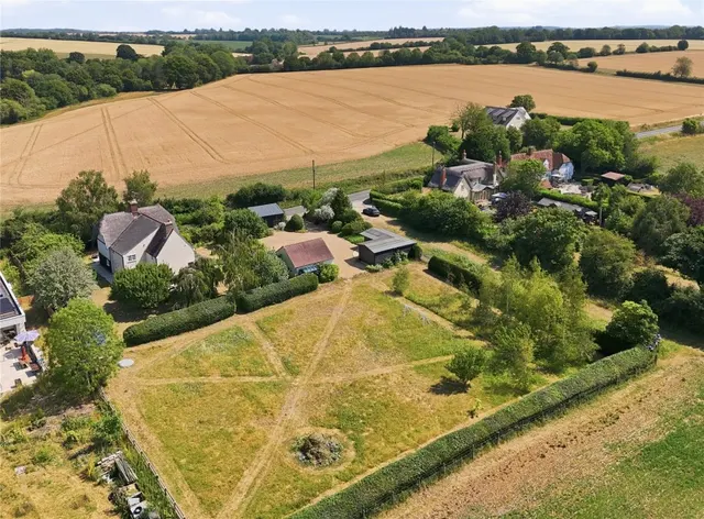 with 5 bedrooms in Radwinter, Nr Saffron Walden, CB10, photo 2