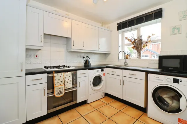 Worcester Close, Chesterfield, S45, photo 2