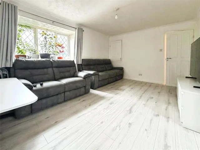 Padcroft Road, Yiewsley, UB7, photo 3