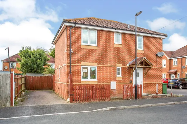 Heyes Drive, Southampton, SO19, photo 1