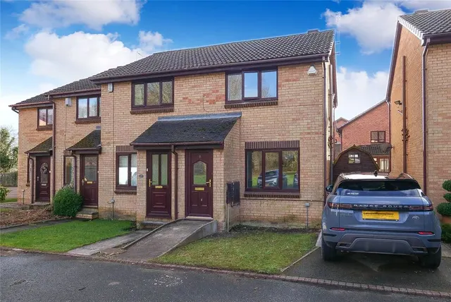 Bransdale Gardens, Guiseley, West Yorkshire, LS20, photo 1