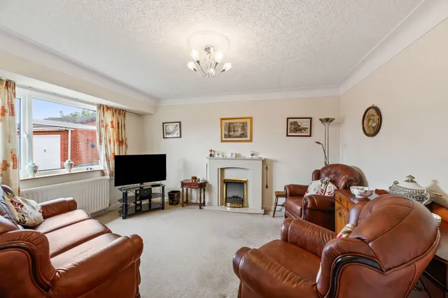Withy Close, Frodsham, photo 2