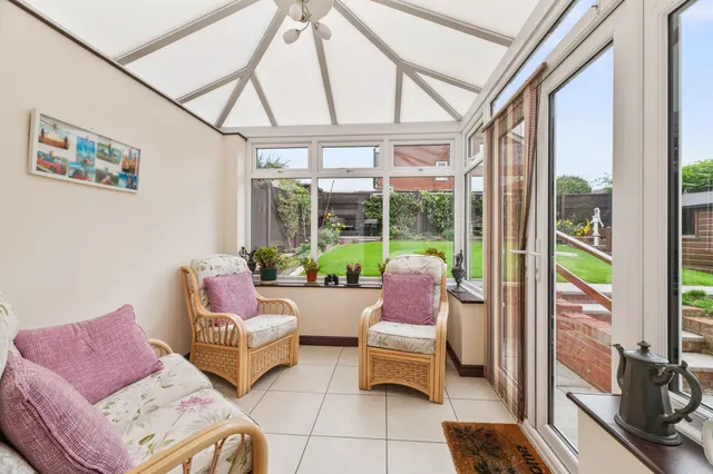 Withy Close, Frodsham, photo 3