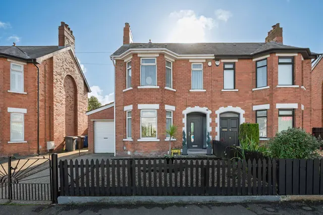 Ladas Drive, castlereagh, BT6, photo 1