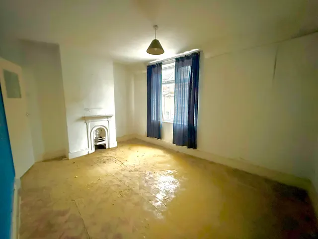 Photo 2 — Dixon Street, Swindon, Wiltshire, SN1 3PL