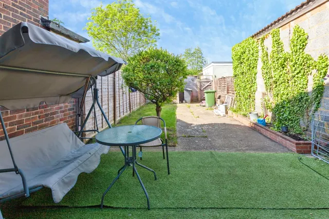 High Street, Chalvey, SL1, photo 2