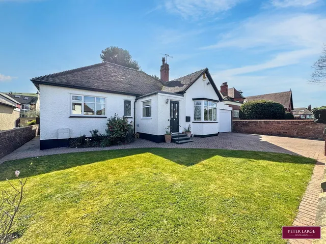Plas Avenue, Prestatyn, Denbighshire, LL19 9NH, photo 1
