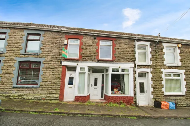 Victoria Street, Maesteg, CF34, photo 2