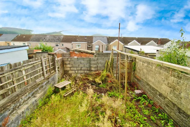 Victoria Street, Maesteg, CF34, photo 3