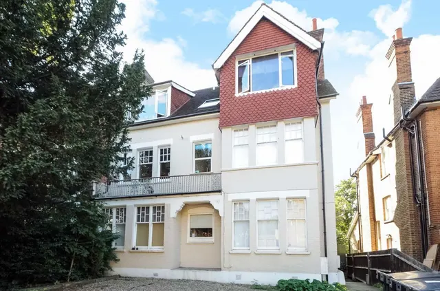 Riggindale Road, SW16, photo 1