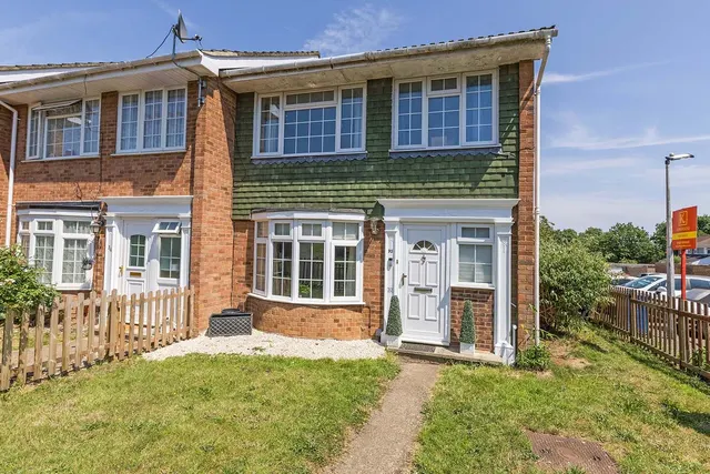 Hambleden Walk, Furze Platt, Maidenhead, Berkshire, photo 1