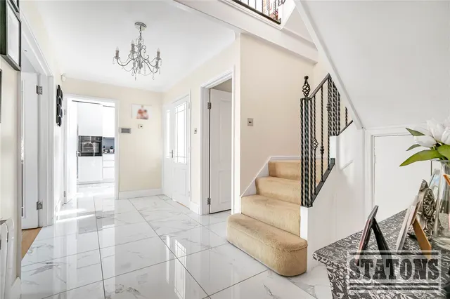 Photo 2 — Park Road, New Barnet, EN4 9QR