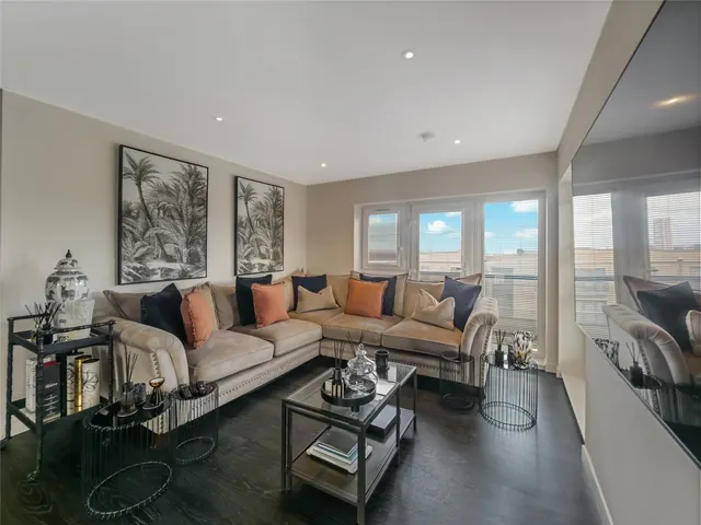 Dorchester Avenue, Kelvindale, G12, photo 3