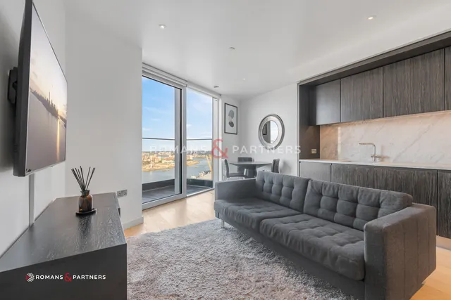 Charrington Tower, Blackwall, E14, photo 1