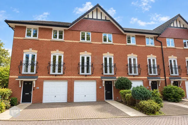 Regents Place, Lostock, BL6, photo 1