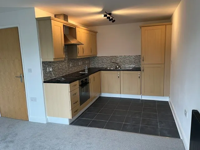 Pintail Close, Cheltenham, GL51, photo 2