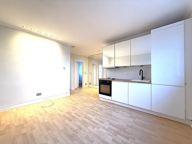 Fernhead Road, London, W9, photo 1