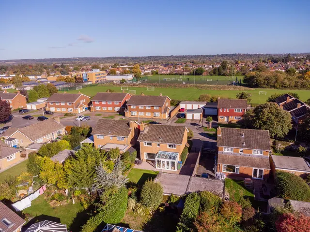 Avondale, Cranbrook Drive, Maidenhead, Berkshire, photo 1