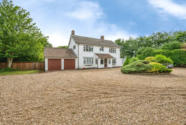 Carr Lane, Roughton, NR11, photo 1