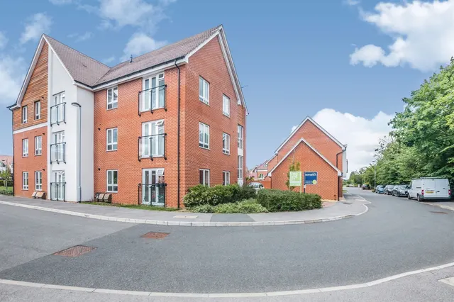 Horsley Road, Maidenhead, photo 1