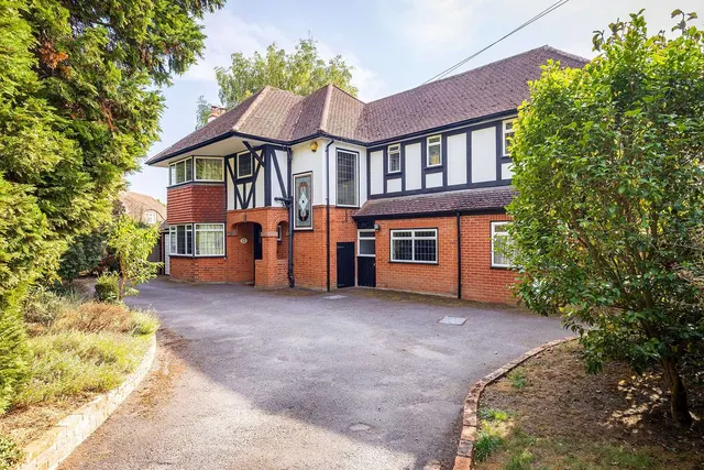 Wych Hill Lane, Woking, GU22, photo 1