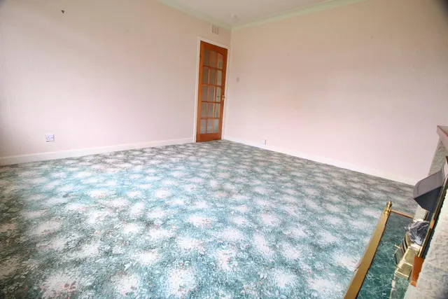 Photo 2 — Athelstane Drive, Greenfaulds, Cumbernauld, G67 4BD