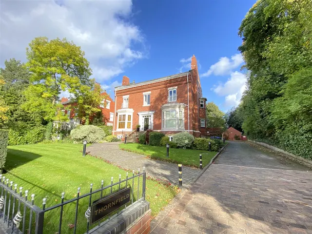 Wilmslow Road, Alderley Edge, SK9, photo 1