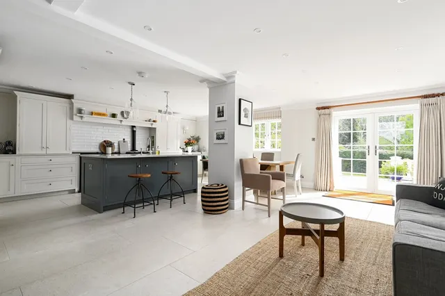 Sliders Lane, Furners Green, TN22, photo 3