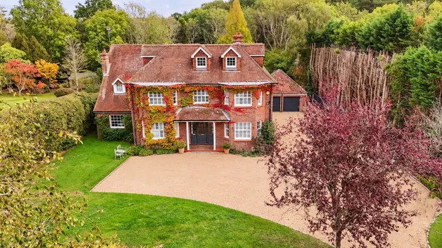 6 bedroom house, Sliders Lane, Furners Green, TN22
