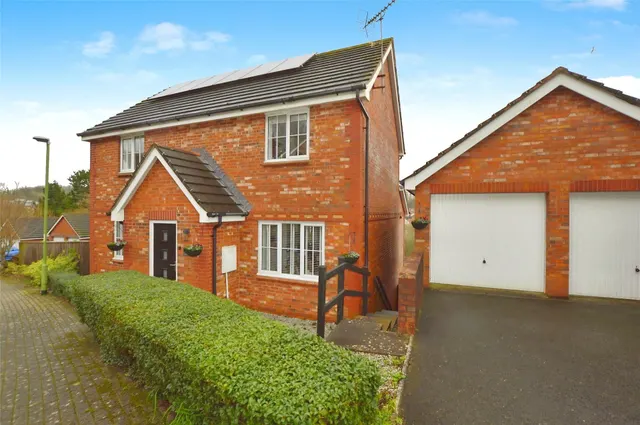 Sandpiper Way, The Willows, Torquay, Devon, TQ2