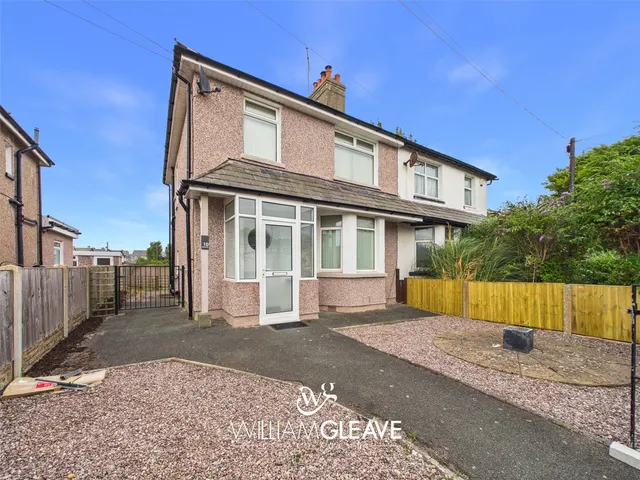 Kings Avenue, Llandudno, Conwy, LL30 2BQ, photo 1