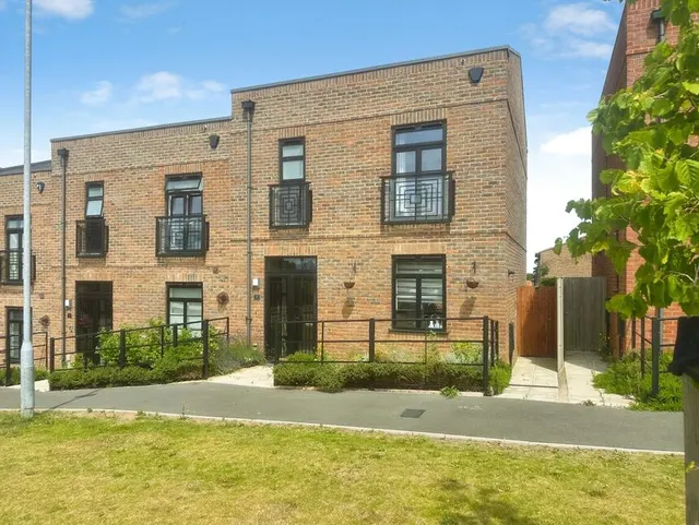 Fairbrass Way, Canterbury, CT1, photo 1