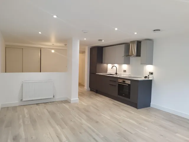 Windmill Lane, Hanwell, photo 1