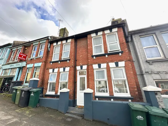 Bear Road, Brighton, BN2, photo 1