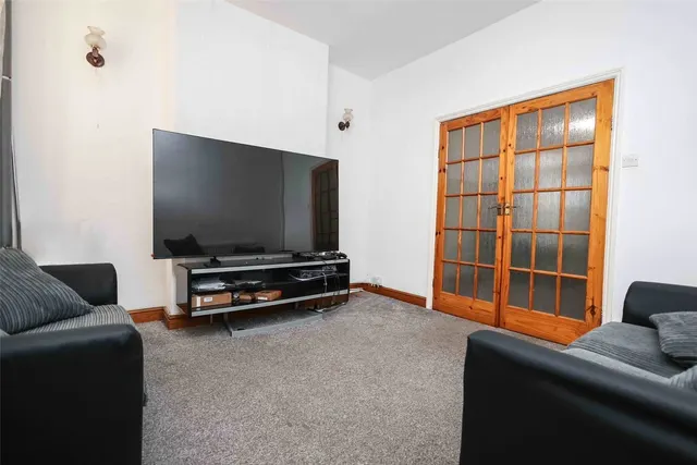 Beakes Road, Smethwick, B67, photo 2