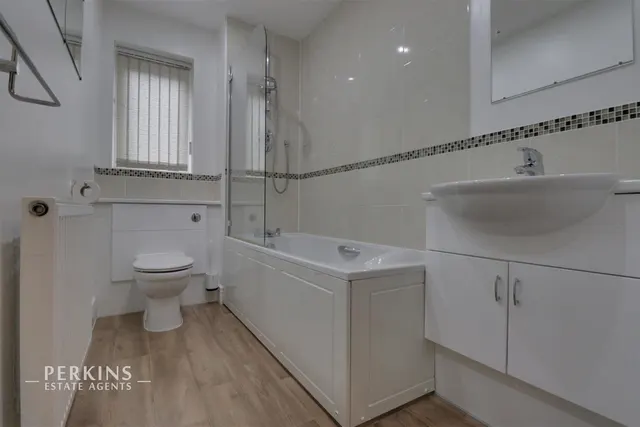 Corbins Lane, Harrow, HA2, photo 2