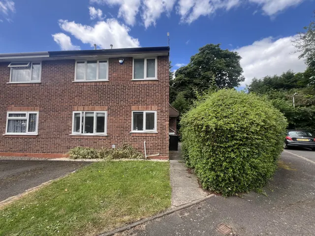 Oakhurst Drive, Bromsgrove, B60, photo 1