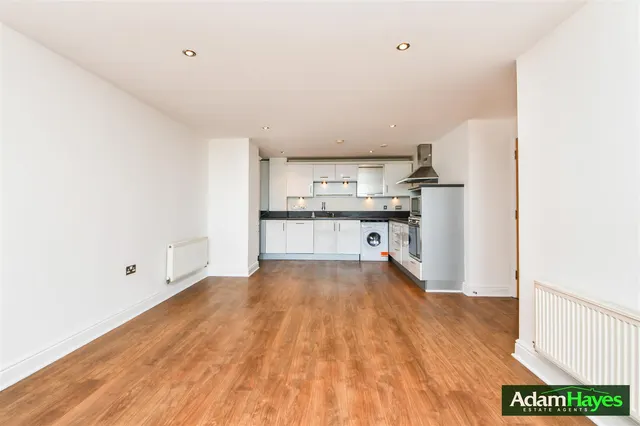 Kingsway, North Finchley, N12, photo 3