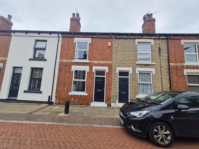 Richmond Street, CASTLEFORD, photo 1